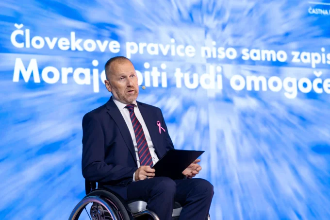 Forum je z uvodnim nagovorom odprl direktor FIHO Borut Sever.