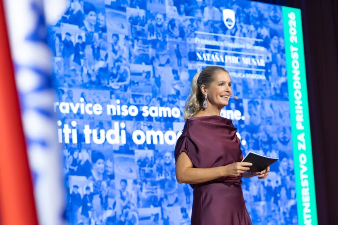 Skozi tretji forum Partnerstvo za prihodnost nas je vodila Bernarda Žarn.