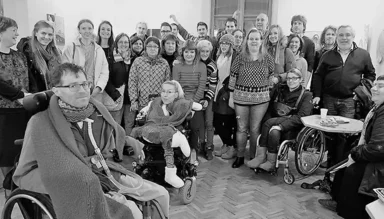 Neodvisno življenje kot temeljna vrednota: kako YHD spreminja vsakdan