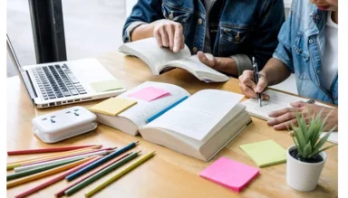 Napovednik za izobraževanje za invalidske in humanitarne organizacije